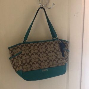 Coach shoulder bag.